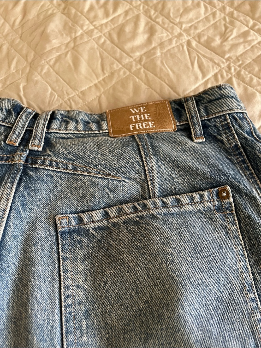 We The Free Blue barrel jeans sz 30